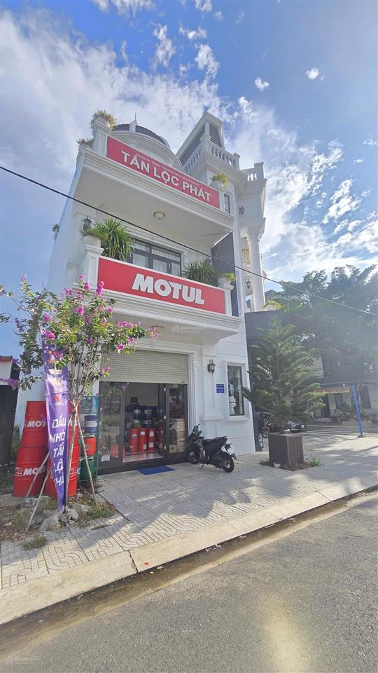Bán biệt thự cafe đang kinh doanh tại cây quéo long điền brvt!! ngộp.