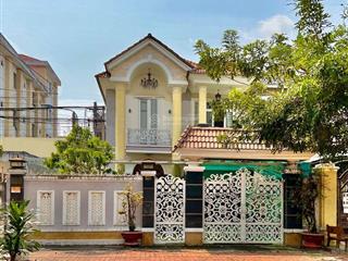 Bán biệt thự mặt tiền trần hưng đạo, vị trí đắc địa, an ninh, tt tp tây ninh. mặt sau view sông