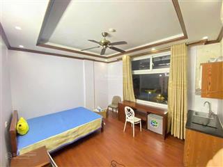 Phòng đẹp, cửa sổ rộng, full đồ, hai bà trưng, gần bãi oto