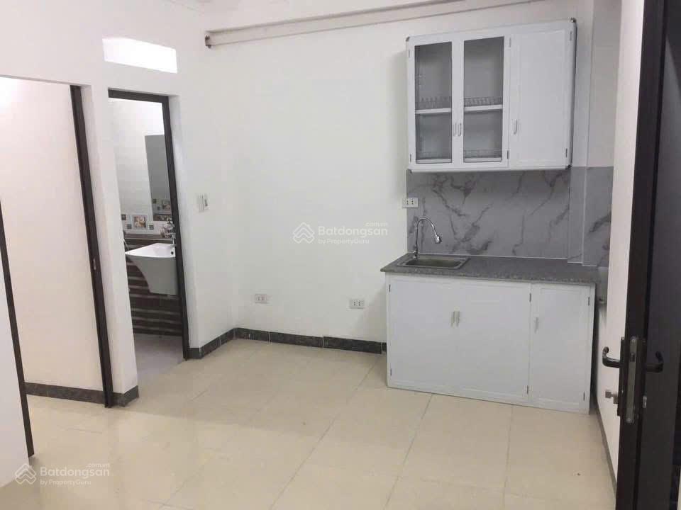 Phòng 1 ngủ 1 khách, đủ đồ, ở luôn, giá 4,5tr, láng hạ