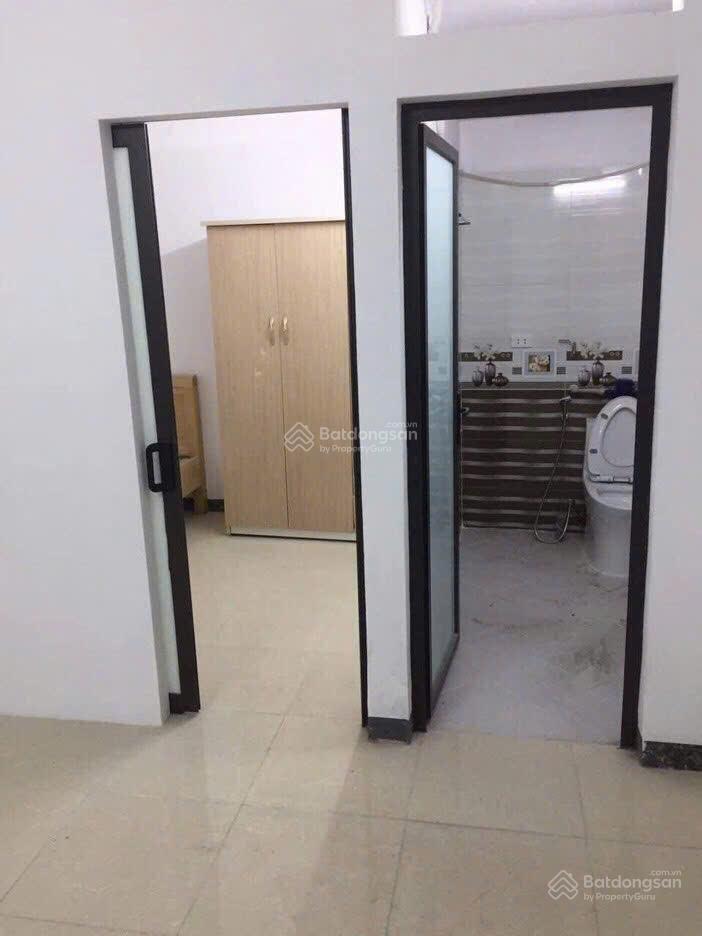 Phòng 1 ngủ 1 khách, đủ đồ, ở luôn, giá 4,5tr, láng hạ