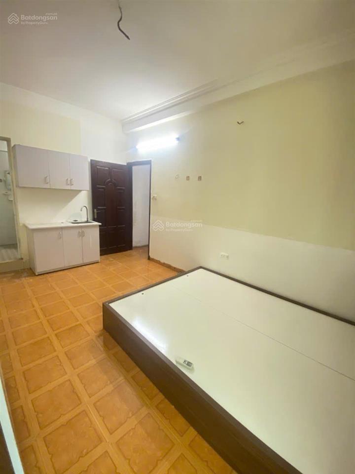 Cho thuê phòng 20m2, cửa sổ thoáng tại trần khát chân, hai bà trưng