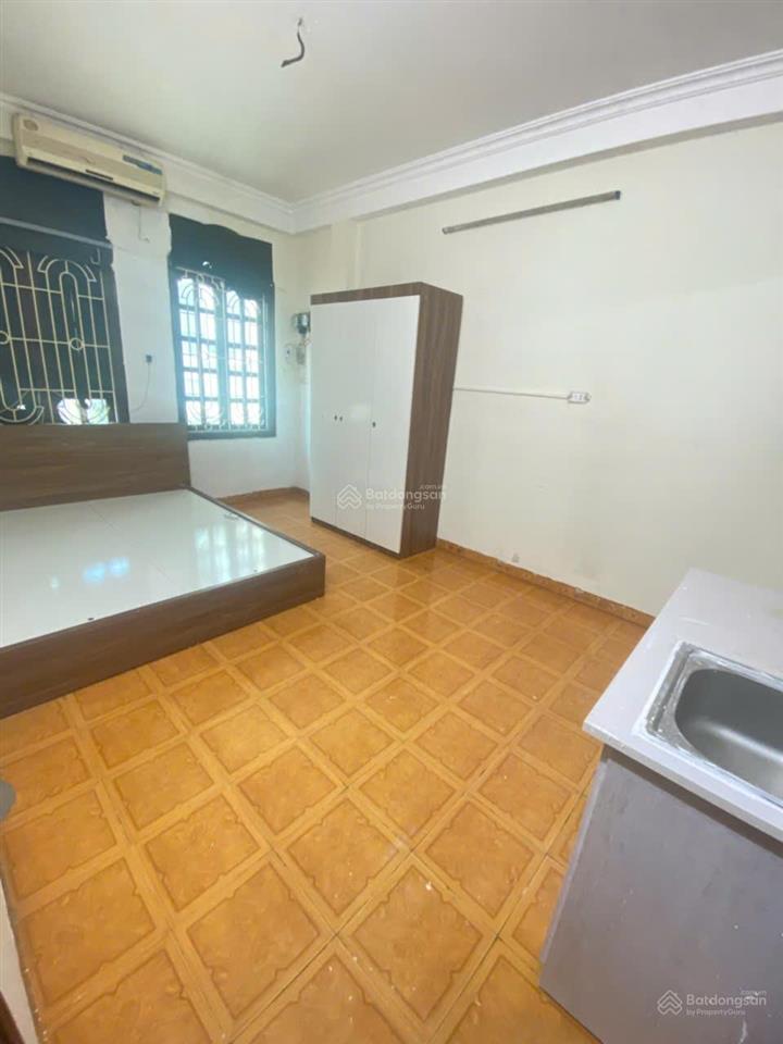 Cho thuê phòng 20m2, cửa sổ thoáng tại trần khát chân, hai bà trưng