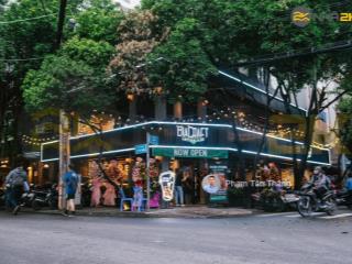 Cần bán căn nhà mặt phố trung tâm, đang có dòng tiền cho thuê hơn 100 triệu/tháng  lô góc