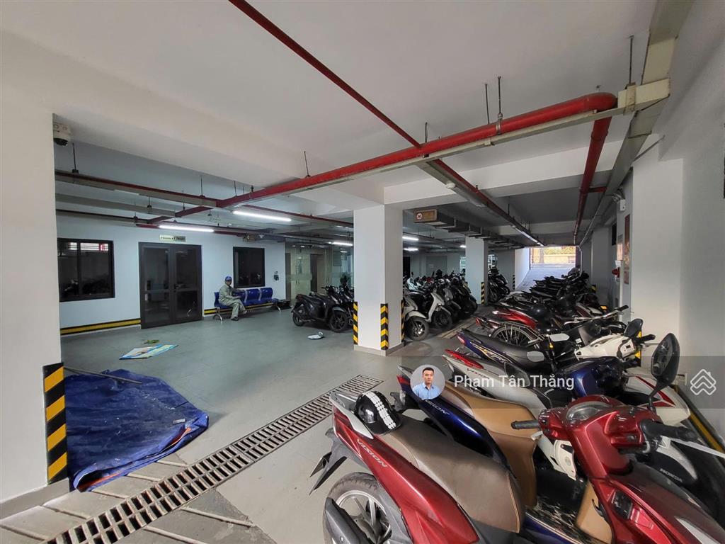 Cho thuê 160m2 sàn riêng biệt tại tòa nhà mặt đường lê hồng phong, gần mediamart