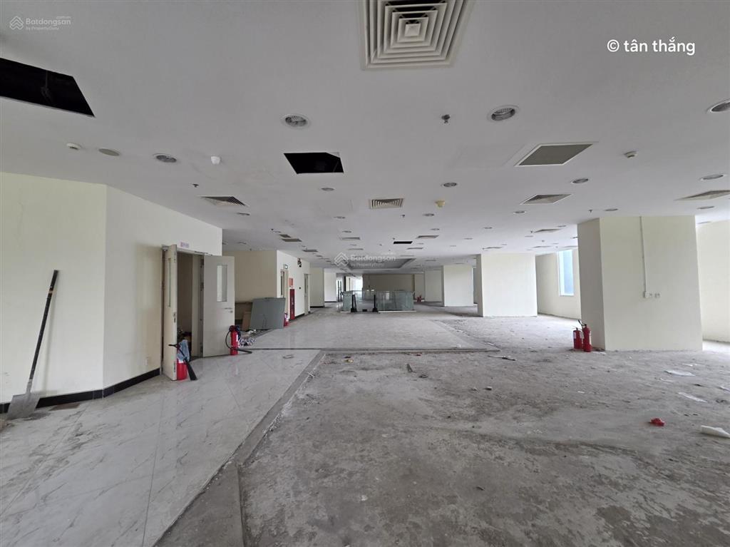 Cho thuê vài phòng trống tại tòa nhà văn phòng gần tô hiệu, lạch tray, thành phố hải phòng