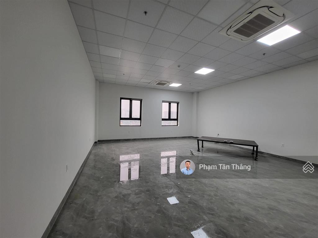 Cho thuê diện tích 150m2 tại tòa nhà văn phòng mới xây gần siêu thị aeon mall