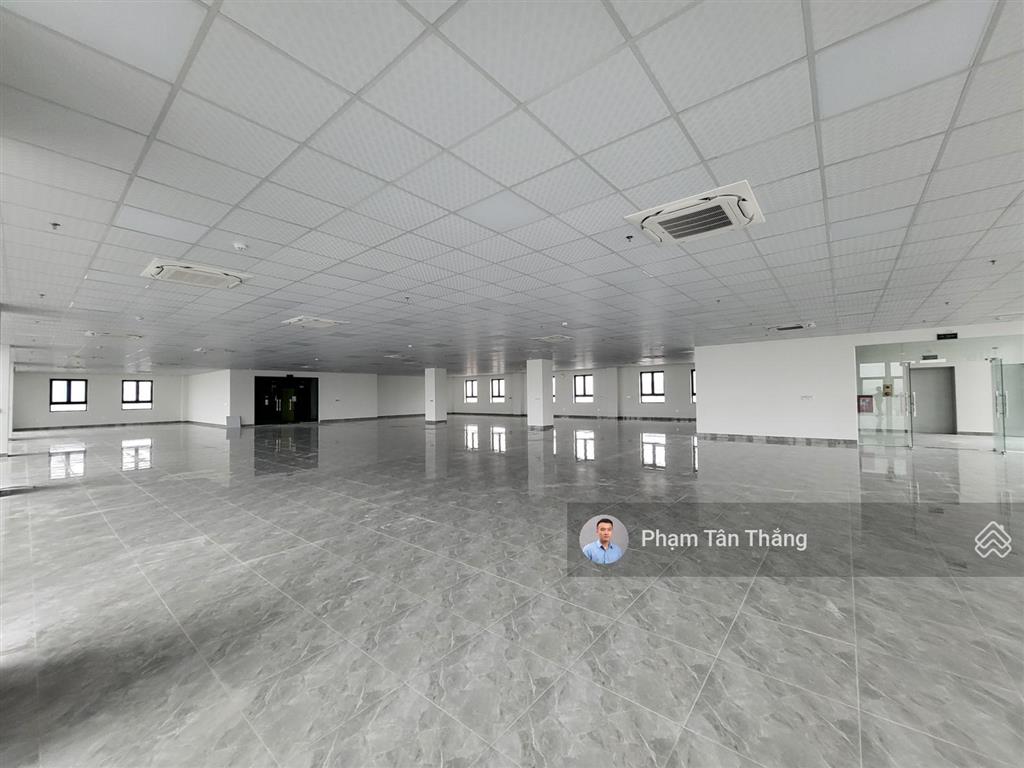 Cho thuê diện tích 150m2 tại tòa nhà văn phòng mới xây gần siêu thị aeon mall