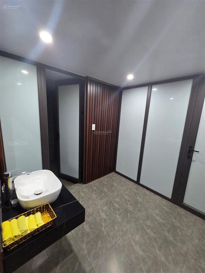 Cho thuê nhà nguyên căn mặt đường phan bội châu giá chỉ 1x triệu/tháng