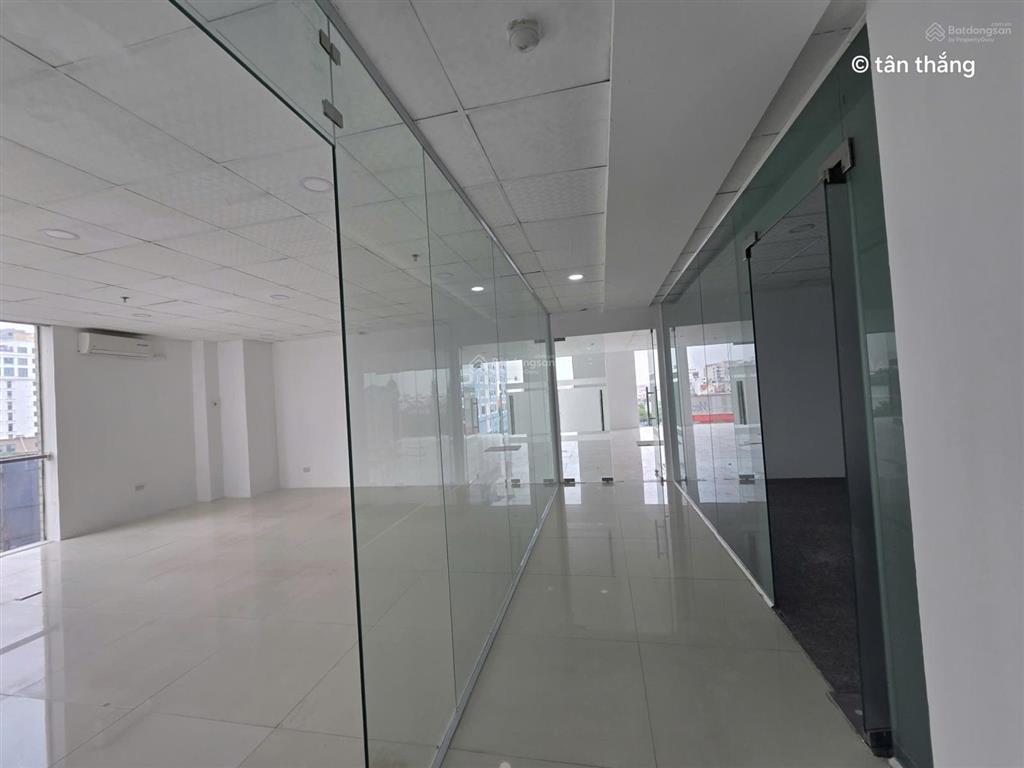 Cho thuê 107m² sàn trên tòa nhà chuyên văn phòng đường lê hồng phong, tp. hải phòng