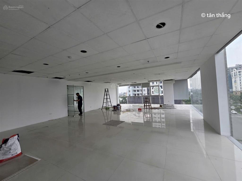 Cho thuê 107m² sàn trên tòa nhà chuyên văn phòng đường lê hồng phong, tp. hải phòng