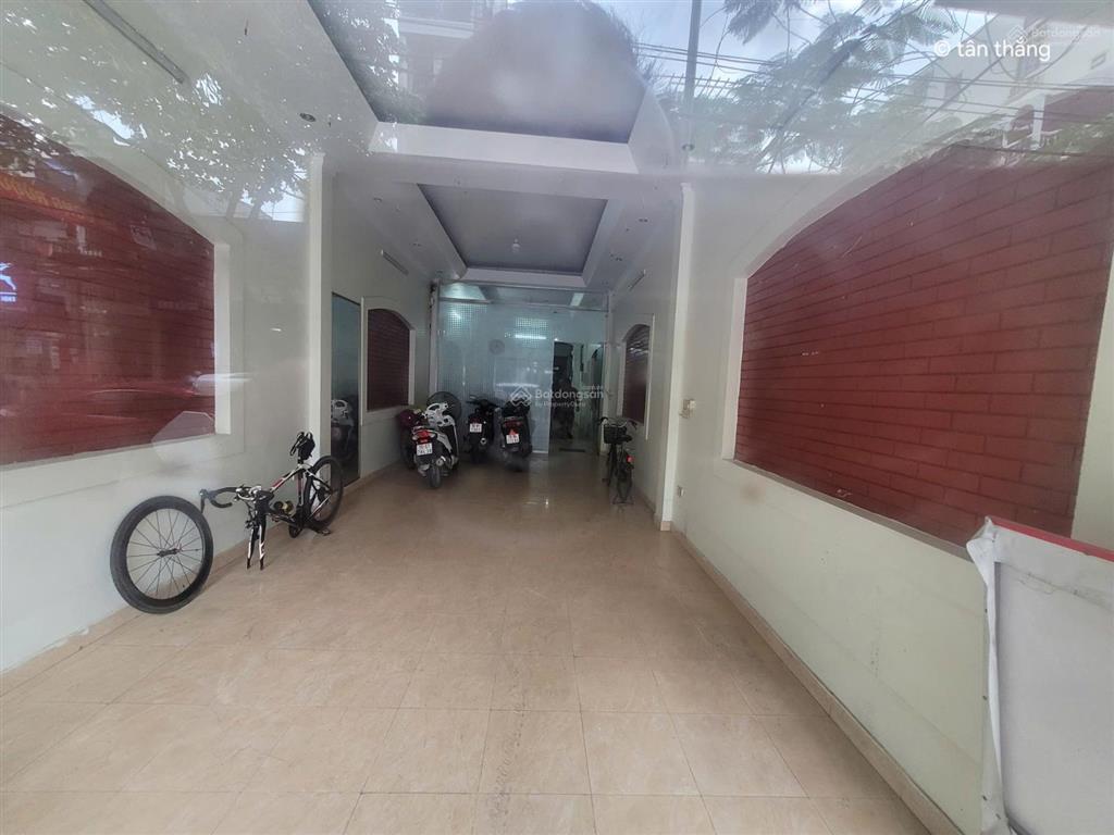 Cần bán căn nhà mặt đường lê lợi đoạn gần về ngã 4 trại lính