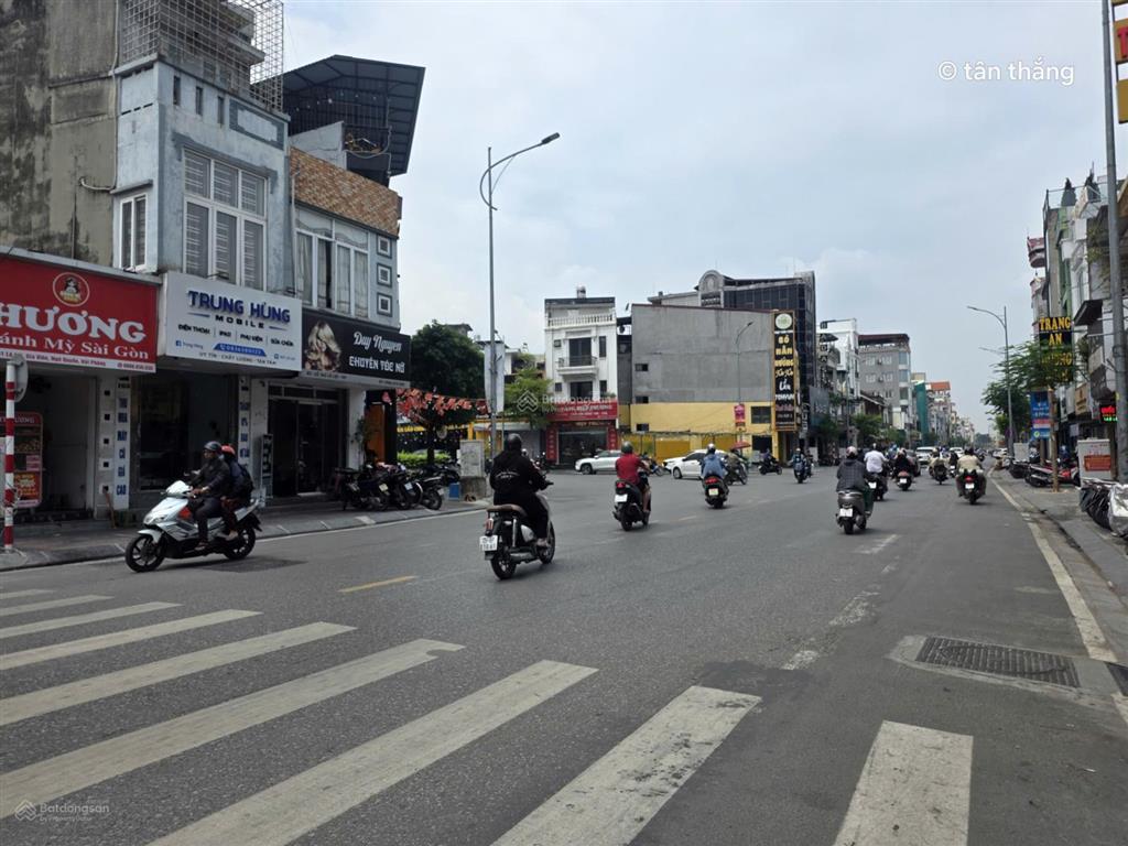 Cho thuê nguyên căn 2 tầng mặt đường lê lợi, mặt tiền hơn 7m phù hợp rất nhiều mô hình