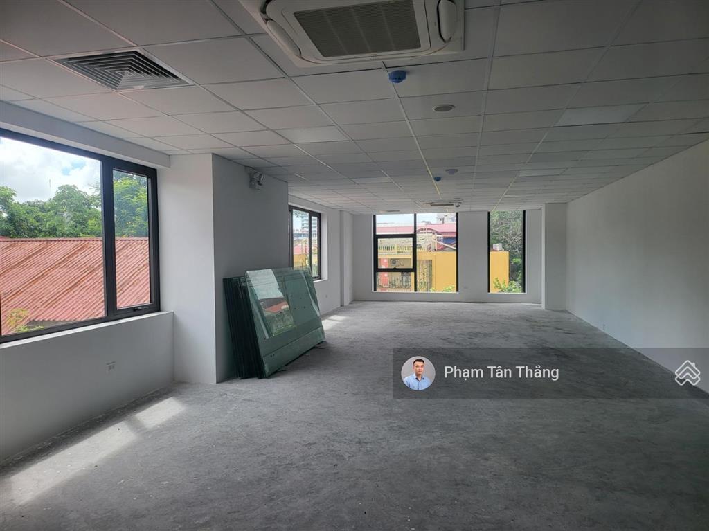Cần cho thuê 56m2 tòa nhà văn phòng tòa nhà mới xây, gần ngã 6  gần điện biên phủ