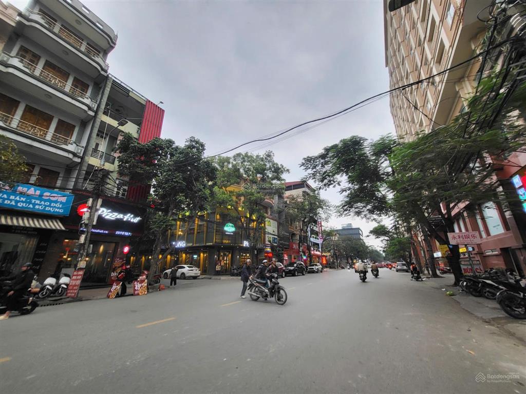 Cần bán căn nhà 2 mặt tiền đường văn cao, hải phòng  khả năng khai thác thương mại tuyệt vời
