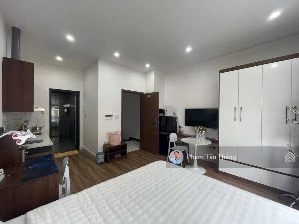 Cần bán căn nhà mặt đường văn cao có thang máy, sẵn dòng tiền 45 triệu/tháng