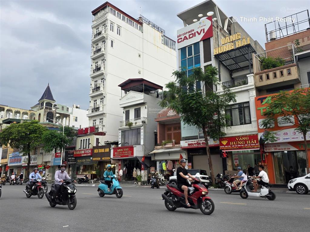 Cần bán căn nhà mặt tiền gần 6m mặt phố nguyễn đức cảnh