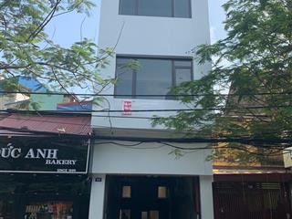 Cần bán căn nhà còn tương đối mới, mặt đường hai bà trưng gần ngã 4 giao với cát cụt