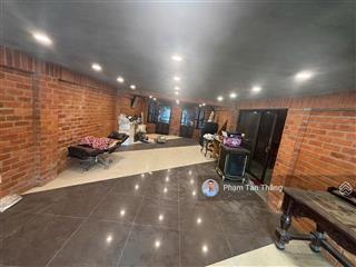 Bán căn nhà mặt đường vòng hồ sen diện tích gần 200m2 ngang rộng