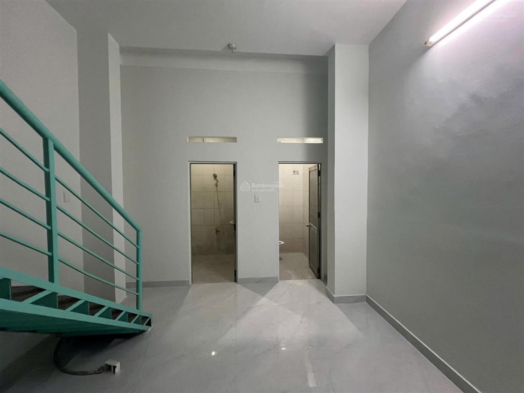 Cho thuê nguyên căn nhà mặt đường trần nguyên hãn, mặt tiền hơn 8m