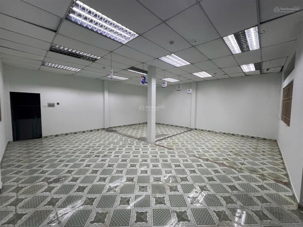 Cho thuê nguyên căn nhà mặt đường trần nguyên hãn, mặt tiền hơn 8m