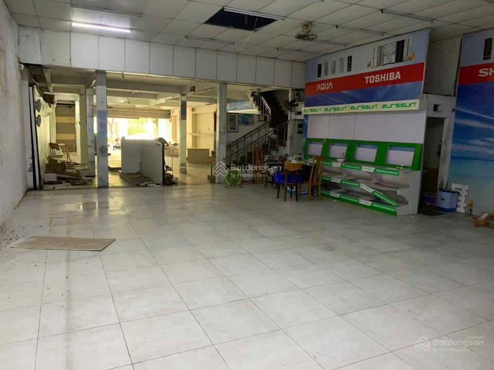 Cho thuê mặt bằng ngang 9m mặt đường tôn đức thắng, dt gần 100m2/sàn