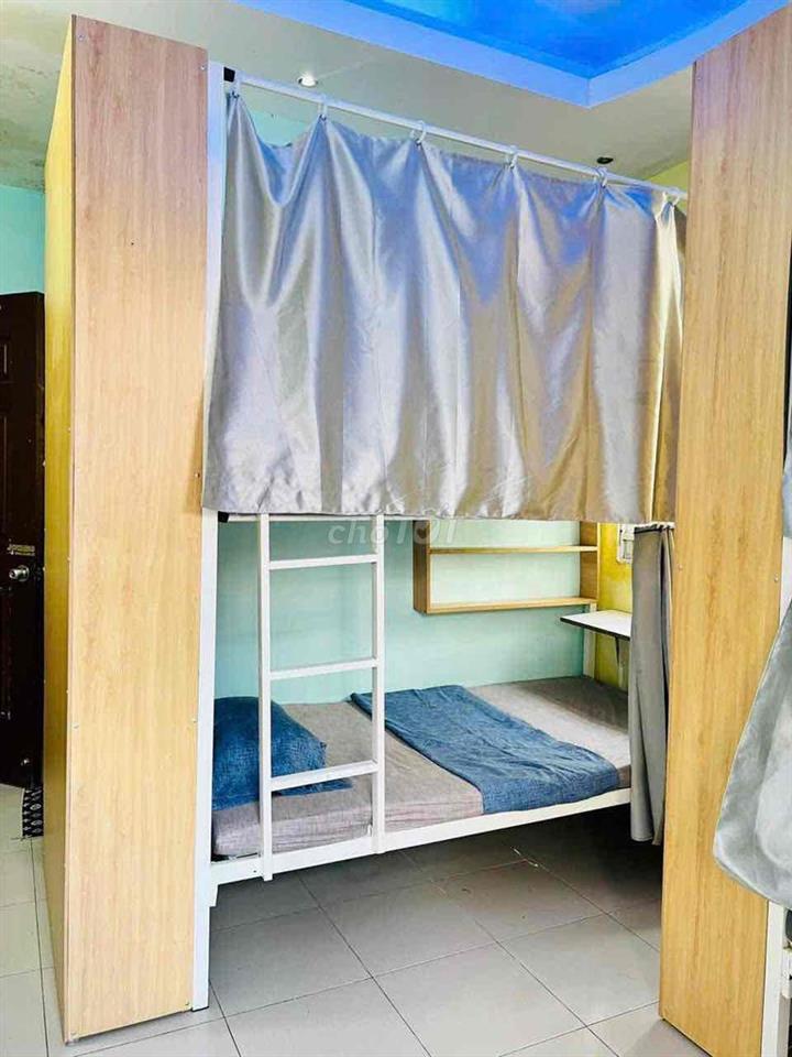 Kí túc xá ban công siêu thoáng Lý Chính Thắng