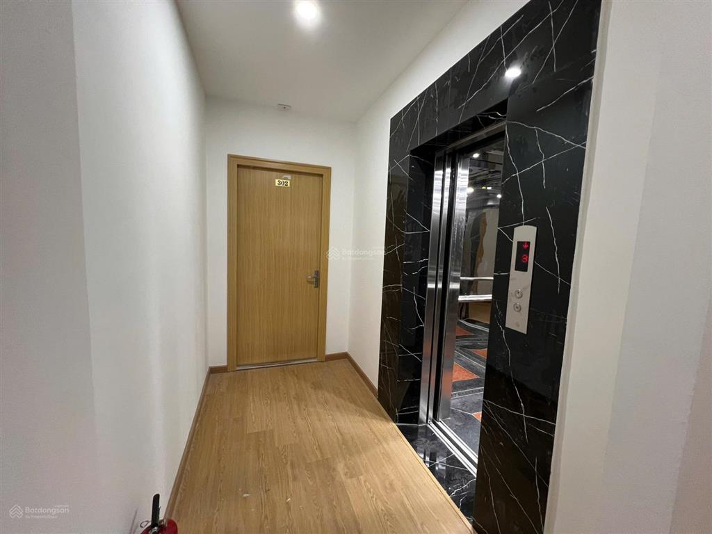Bán toà căn hộ 6 tầng ngay cầu sông hàn và vincom 23.5 tỷ có hợp đồng thuê 100tr/tháng
