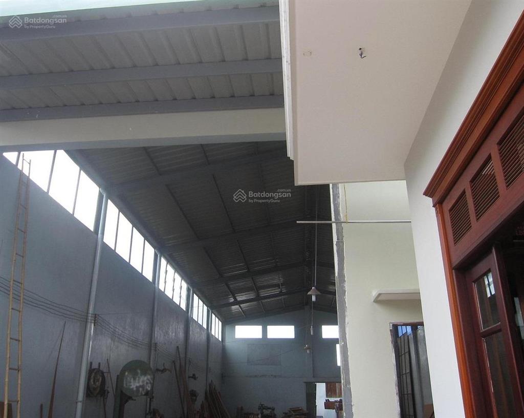 Cho thuê nhà xưởng 600m2 có văn phòng, nhà ở mặt tiền đường, cạnh kcn lmx