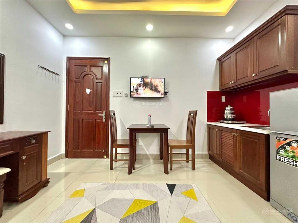 Ở liền! căn hộ cao cấp 30m2 full nội thất máy giặt riêng gần cv lê thị riêng