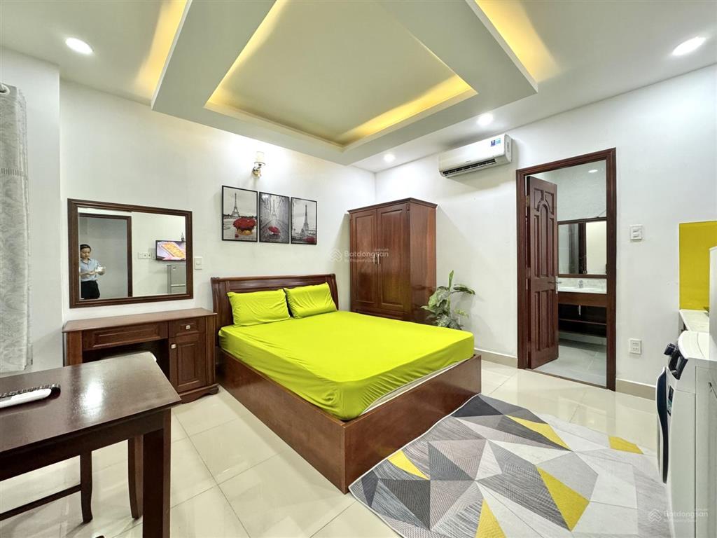 Phòng cao cấp 30m2 full nội thất gần công viên lê thị riêng