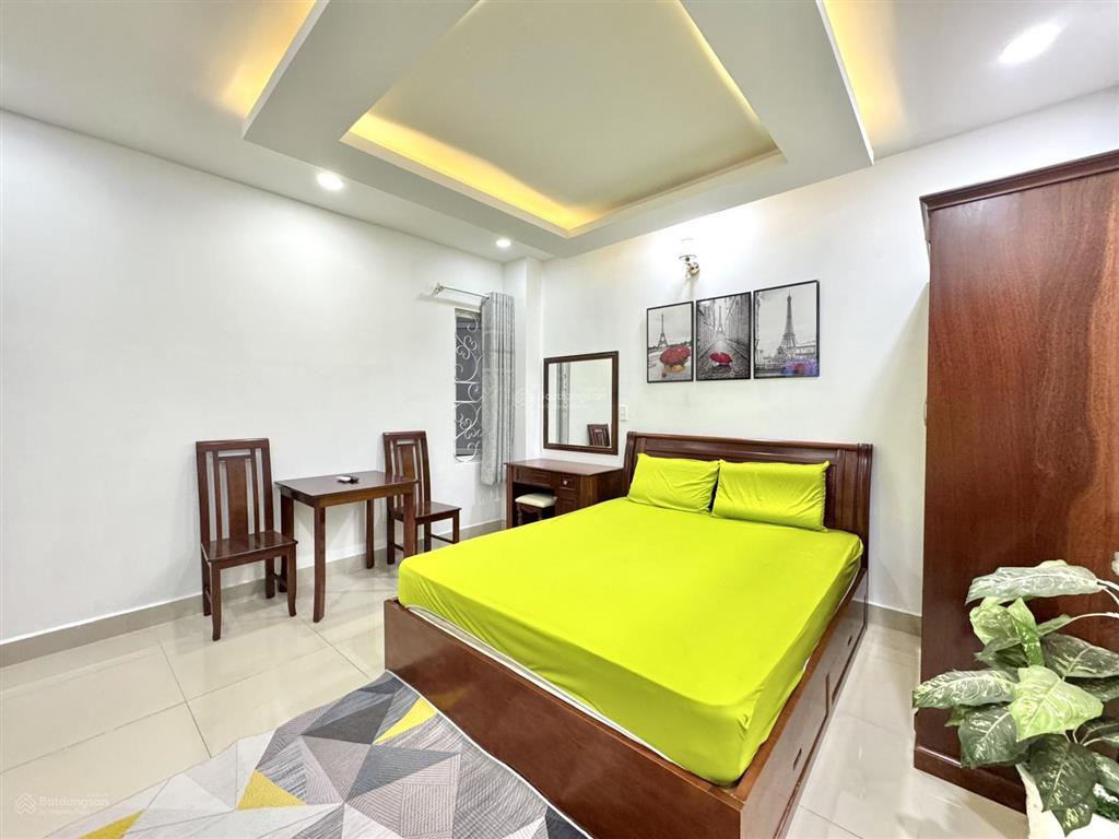 Phòng cao cấp 30m2 full nội thất gần công viên lê thị riêng