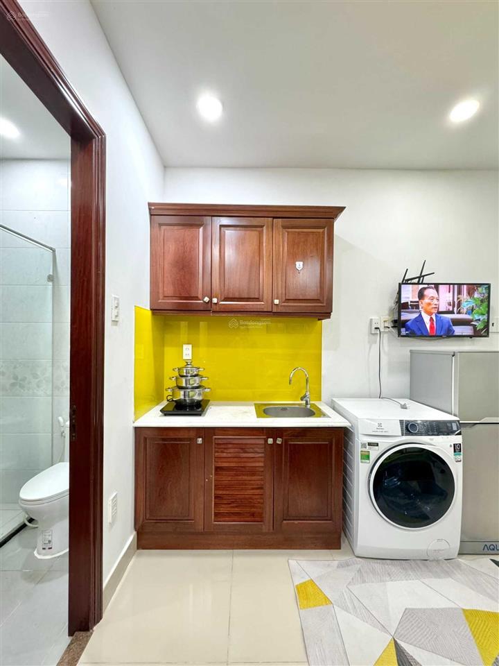 Ở liền! máy giặt riêng 30m2 full nội thất gần cv lê thị riêng
