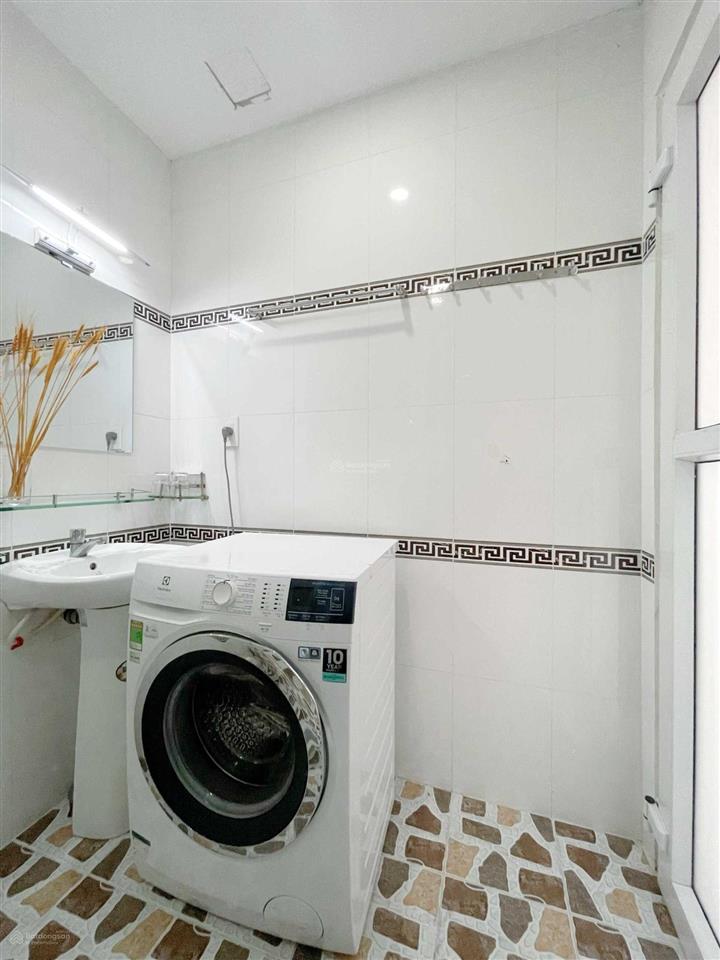 Ở liền! ban công 35m2 full nội thất cao cấp lê văn sỹ, q3