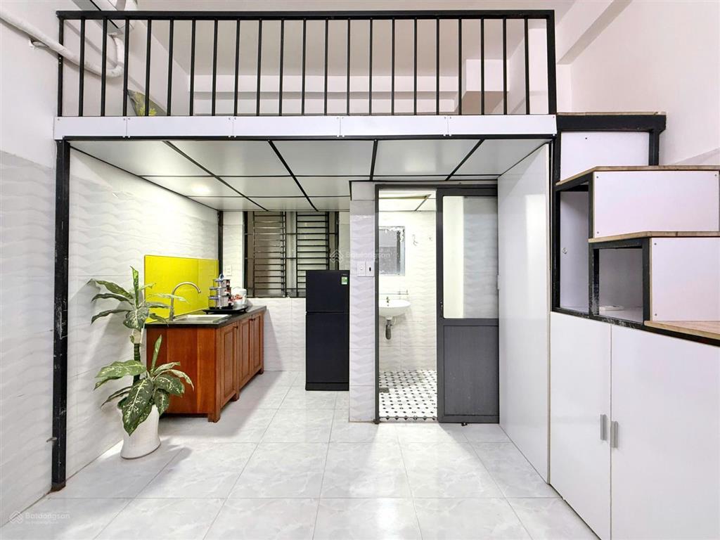 Phòng gác lững 25m2 full tiện nghi lý thường kiệt gần lữ gia