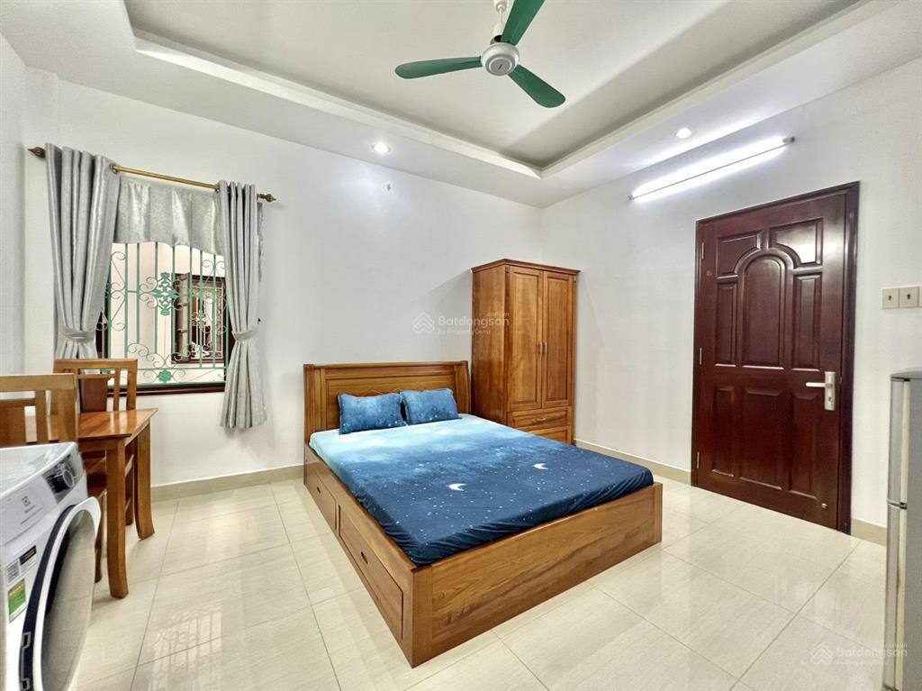 Phòng 30m2 full tiện nghi lê văn sỹ, giao trần quang diệu