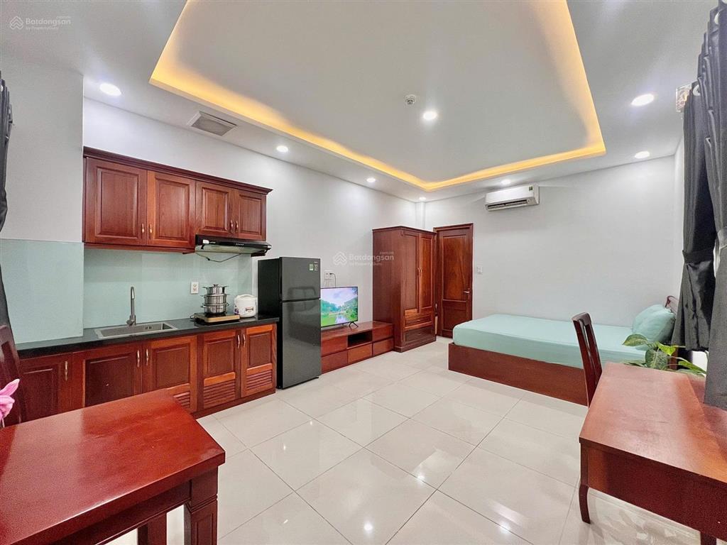 Nhà thật  giá tốt rộng 30m2 ngay lê văn sỹ có bảo vệ  thang máy