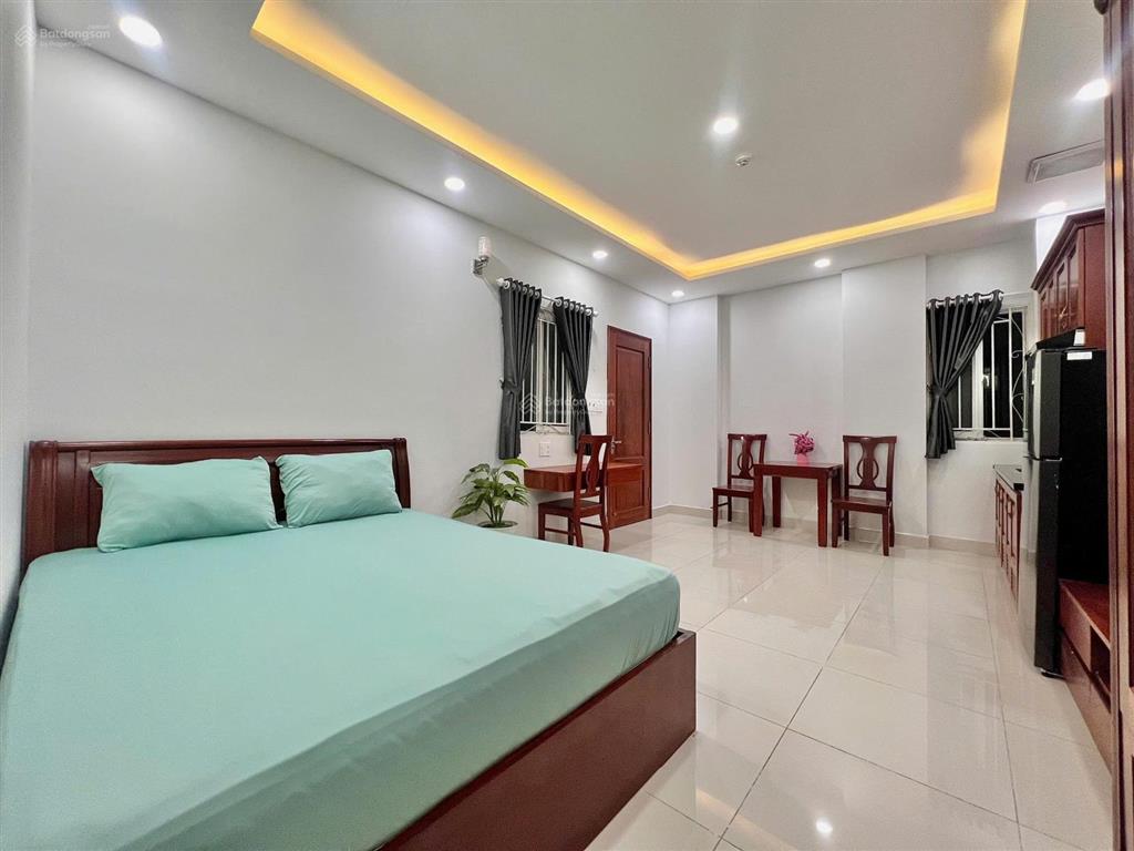 Nhà thật  giá tốt rộng 30m2 ngay lê văn sỹ có bảo vệ  thang máy