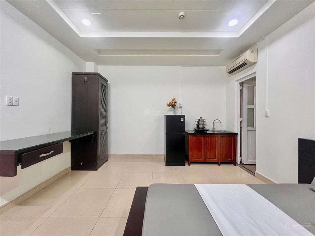 Phòng cao cấp 25m2 full tiện nghi, thoáng ngay lý phục man