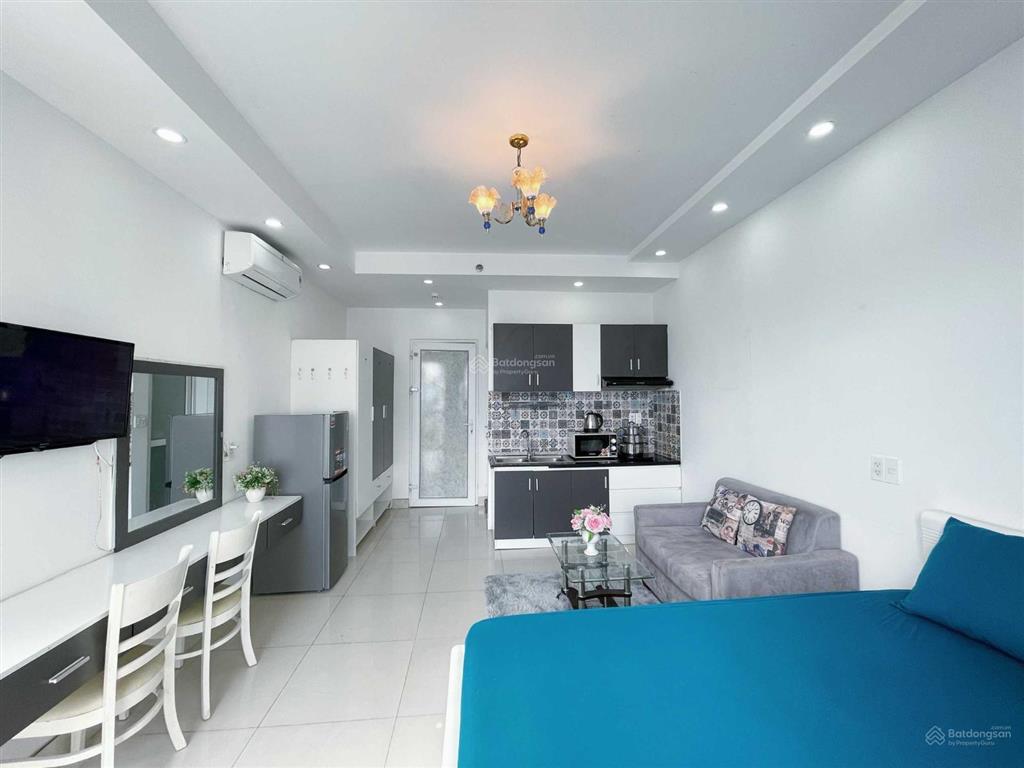 Ở liền! ban công 35m2 full nội thất lê văn sỹ gần coopmart nhiêu lộc