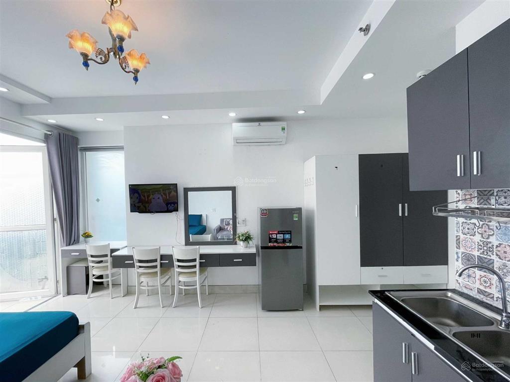 Ở liền! ban công 35m2 full nội thất lê văn sỹ gần coopmart nhiêu lộc