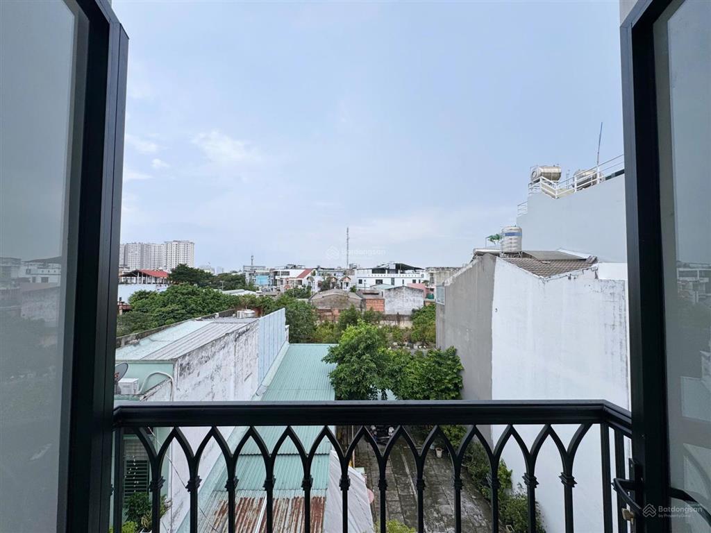 Bóc tem nhà mới xây ngay đại học quốc tế hồng bàng cs đầm sen tân phú