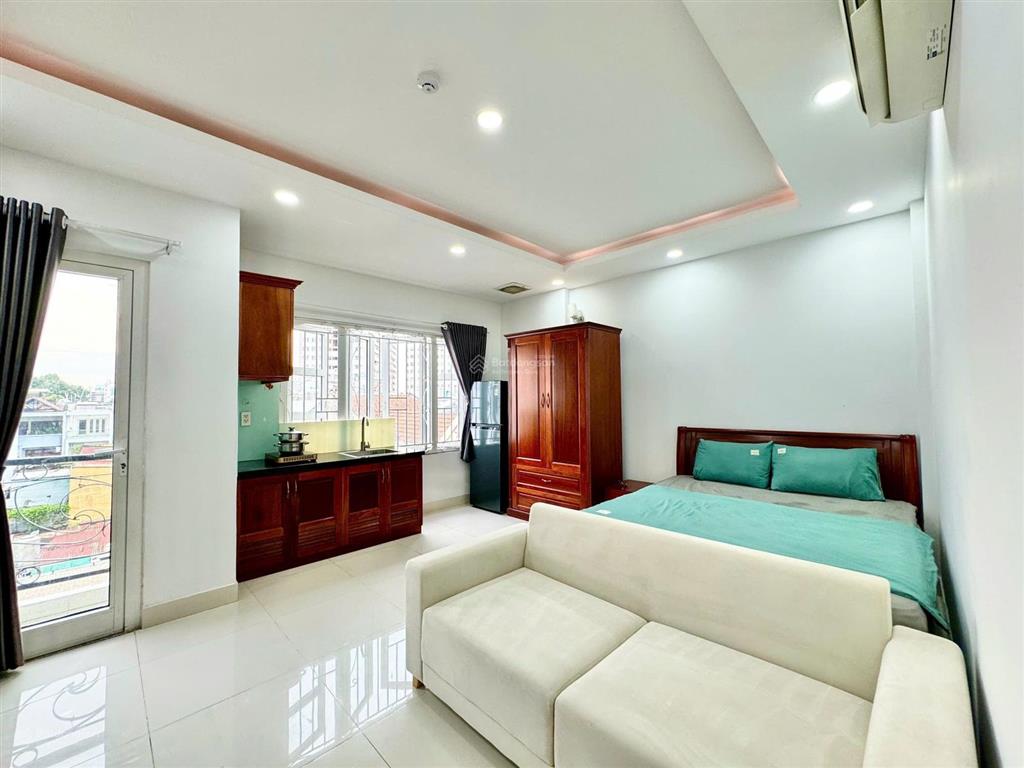 Căn hộ cao cấp ban công 30m2 full nội thất lê văn sỹ gần bờ kè trường sa