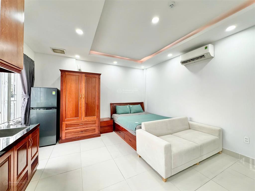 Căn hộ cao cấp ban công 30m2 full nội thất lê văn sỹ gần bờ kè trường sa