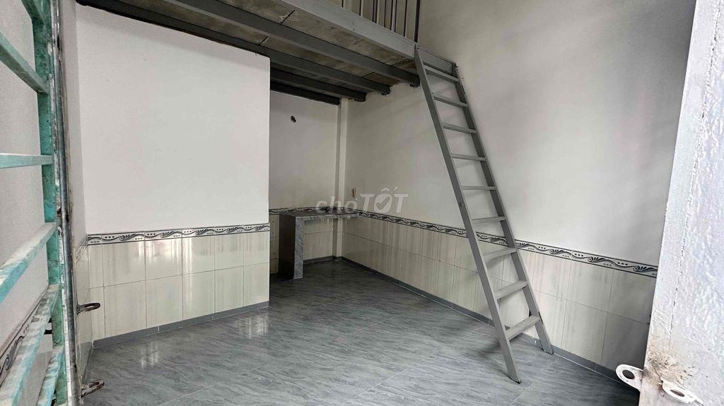 Phòng trọ mới xây, có gác, giờ tự do, wifi miễn phí, xe miễn phí