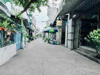 Nhà c4  ngang 4,1m 81m2. tiện xây mới. huỳnh tấn phát  tân thuận  hẻm ôtô. được phép xây 4 tầng