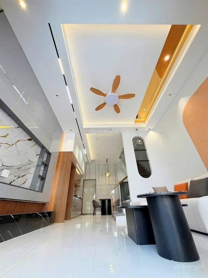 Bán nhà 1trệt1 lầu sổ thổ cư hoàn công cách giáo sứ thuận hoà 500m gia 3,5tỷ  0794 290 ***