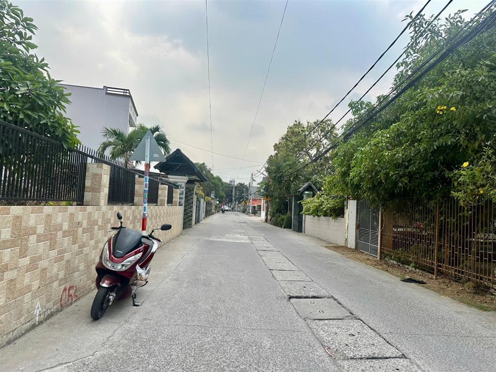 Bán đất mặt tiền kinh doanh sổ thổ cư ,trục chính trường học giá 4,7tỷ  0794 290 ***