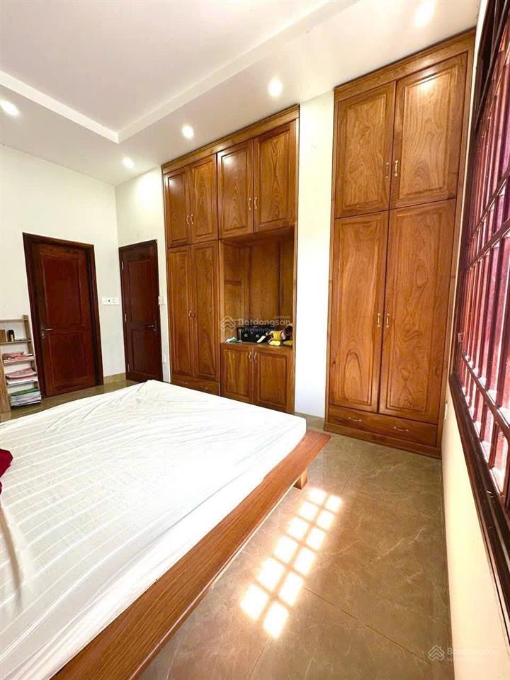 Bán nhà 1 trệt 1 lầu khu cư xá phúc hải sổ thổ cư gần chợ phúc hải, giá 3,7 tỷ.  0794 290 ***