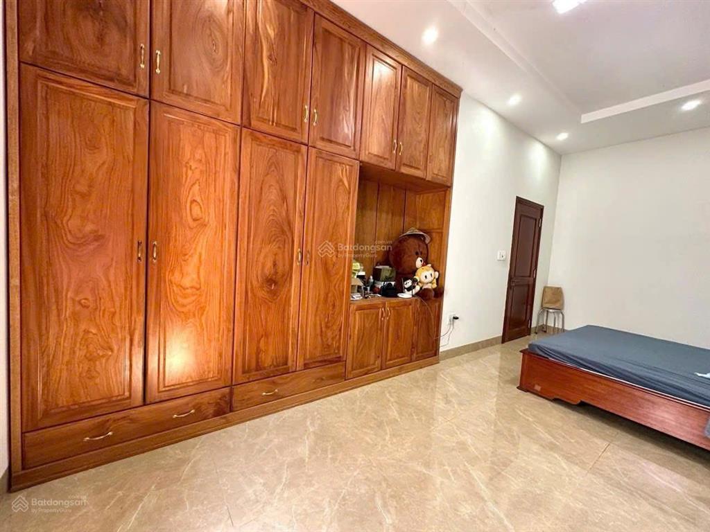 Bán nhà 1 trệt 1 lầu khu cư xá phúc hải sổ thổ cư gần chợ phúc hải, giá 3,7 tỷ.  0794 290 ***